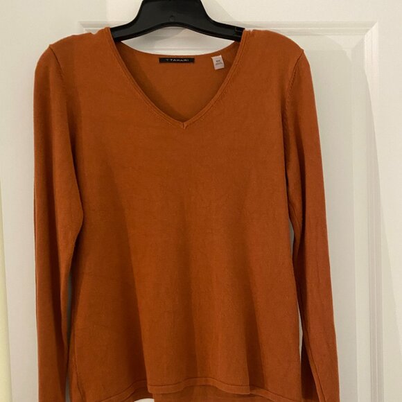 Tahari Sweaters - Tahari Sweater Sz. Medium